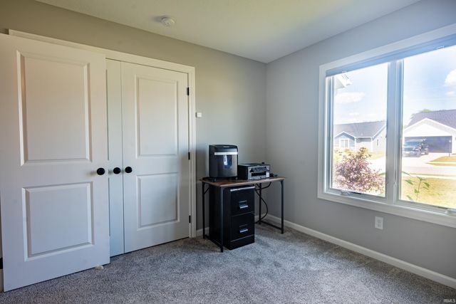 1303 Wedge Run, Fort Wayne, IN 46845