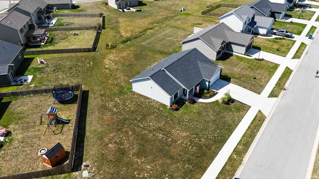 1303 Wedge Run, Fort Wayne, IN 46845