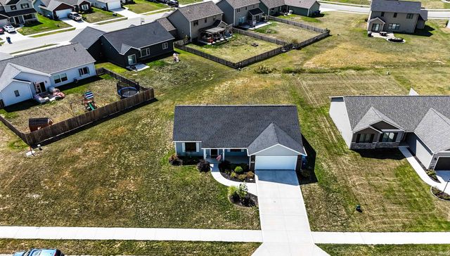 1303 Wedge Run, Fort Wayne, IN 46845