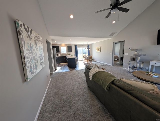 1303 Wedge Run, Fort Wayne, IN 46845