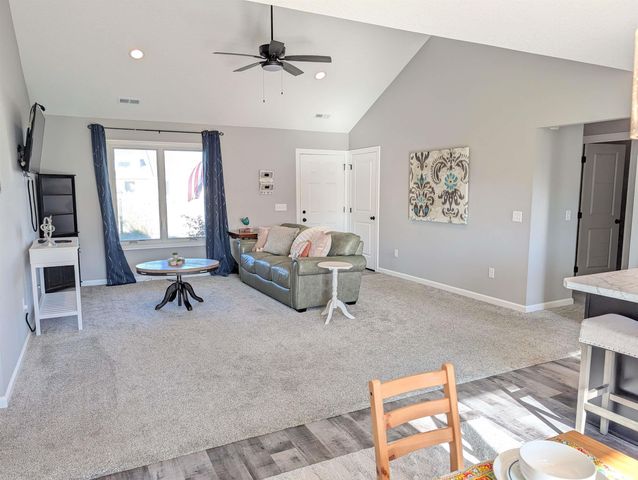 1303 Wedge Run, Fort Wayne, IN 46845