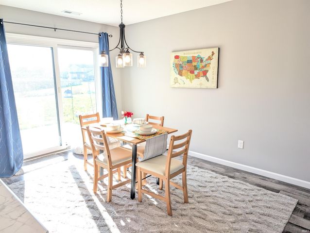 1303 Wedge Run, Fort Wayne, IN 46845