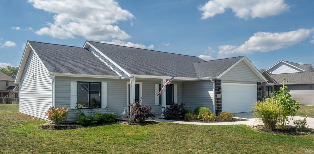 1303 Wedge Run, Fort Wayne, IN 46845