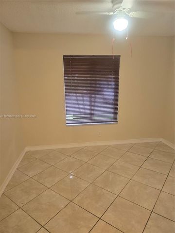 17320 NW 67th Pl F-7, Hialeah, FL 33015