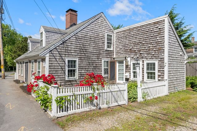 191-193 South St, Hingham, MA 02043