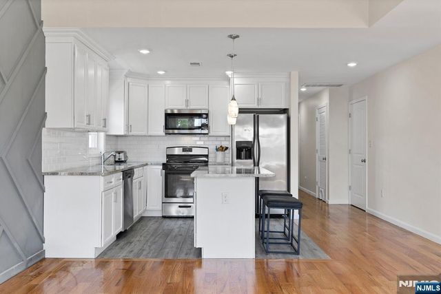 12 Rome Street, Newark, NJ 07105