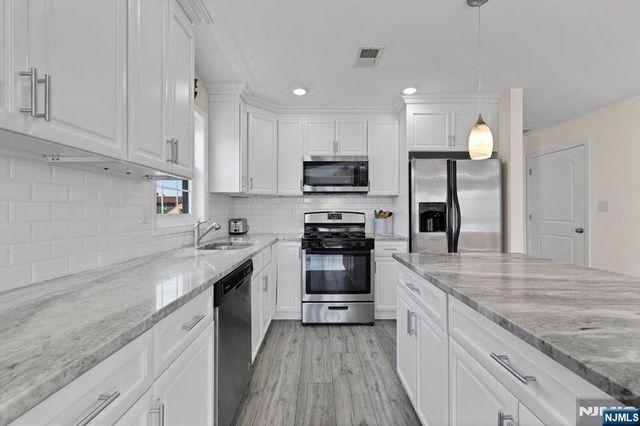 12 Rome Street, Newark, NJ 07105