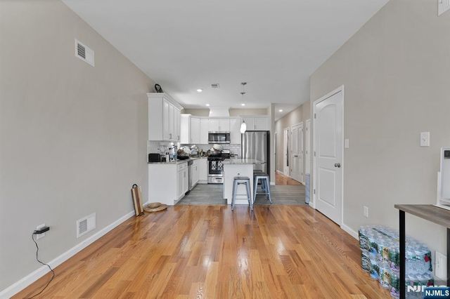 12 Rome Street, Newark, NJ 07105