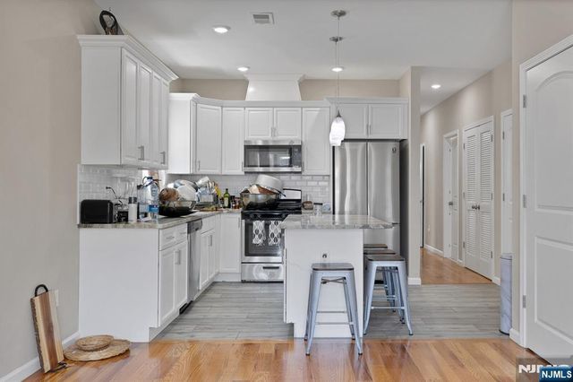 12 Rome Street, Newark, NJ 07105