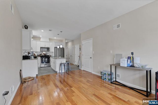 12 Rome Street, Newark, NJ 07105