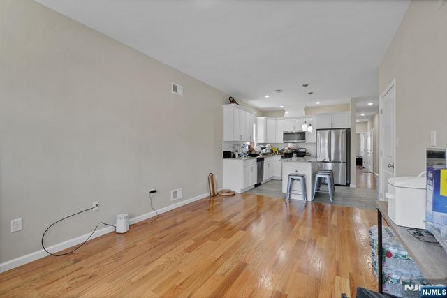 12 Rome Street, Newark, NJ 07105