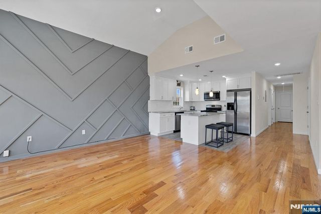 12 Rome Street, Newark, NJ 07105