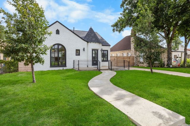 1943 W MAGNOLIA AVE, San Antonio, TX 78201