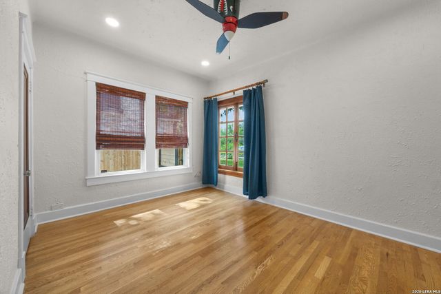 1943 W MAGNOLIA AVE, San Antonio, TX 78201