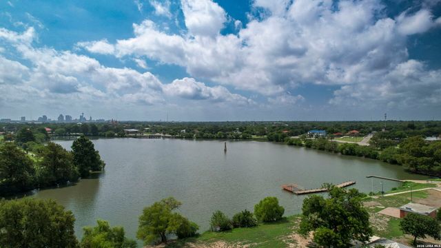 1943 W MAGNOLIA AVE, San Antonio, TX 78201