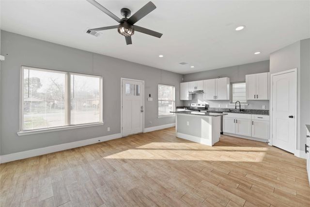 4651 Mallow Street A-B, Houston, TX 77051