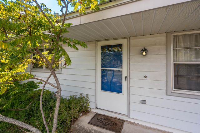 196 Phoenetia Dr, St Augustine, FL 32086