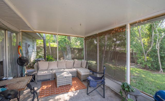 196 Phoenetia Dr, St Augustine, FL 32086