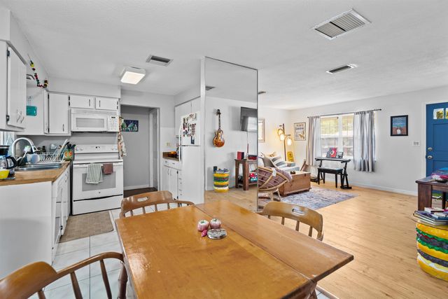 196 Phoenetia Dr, St Augustine, FL 32086