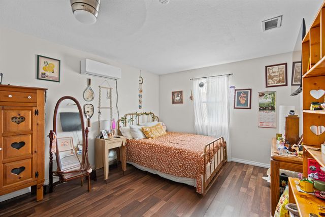 196 Phoenetia Dr, St Augustine, FL 32086