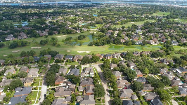 4118 Pebble Beach Drive, League City, TX 77573