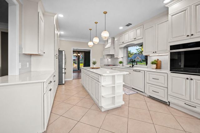 4118 Pebble Beach Drive, League City, TX 77573