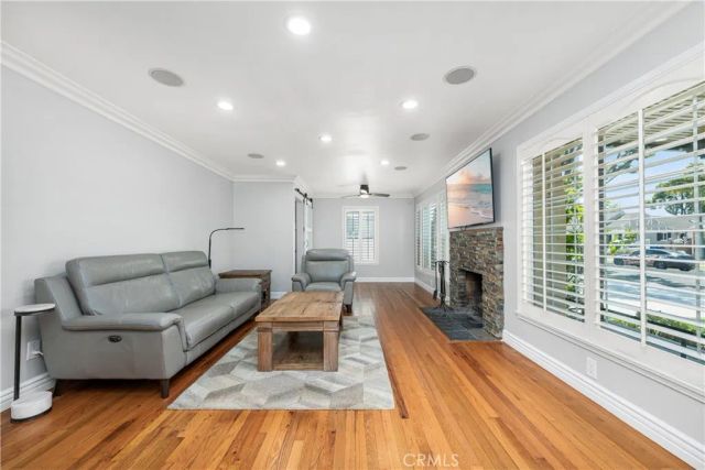 3424 Montair Avenue, Long Beach, CA 90808
