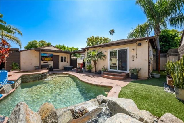 3424 Montair Avenue, Long Beach, CA 90808
