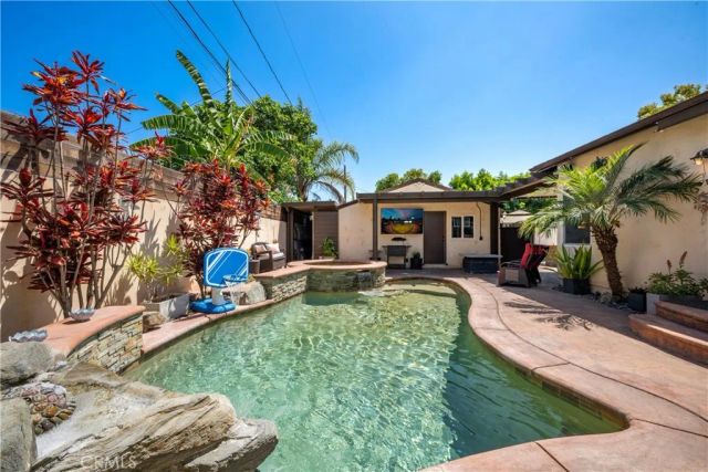 3424 Montair Avenue, Long Beach, CA 90808