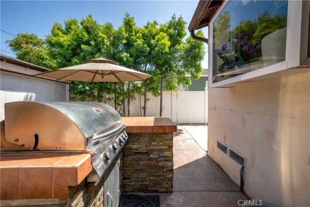 3424 Montair Avenue, Long Beach, CA 90808