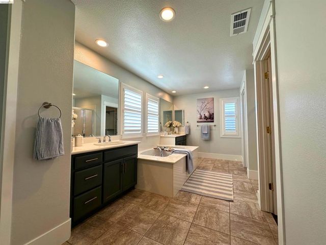2610 Shofield Ct, Tracy, CA 95377