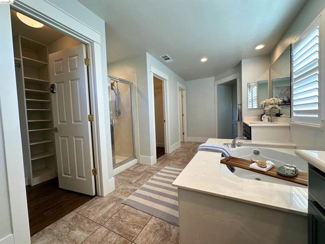 2610 Shofield Ct, Tracy, CA 95377