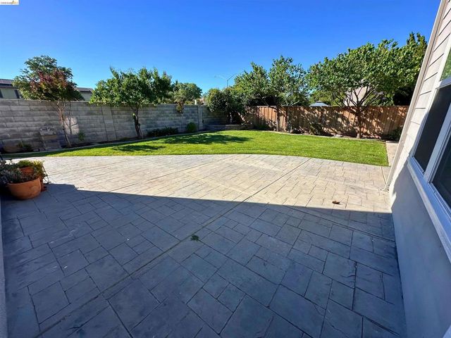 2610 Shofield Ct, Tracy, CA 95377