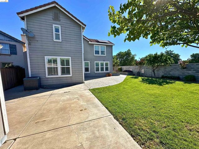 2610 Shofield Ct, Tracy, CA 95377