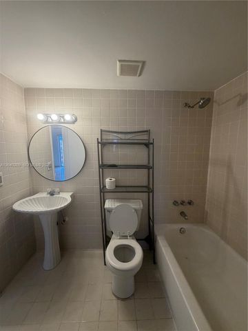 4717 NW 7th St 803-10, Miami, FL 33126