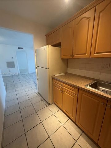 4717 NW 7th St 803-10, Miami, FL 33126