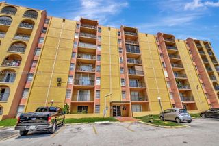 4717 NW 7th St 803-10, Miami, FL 33126