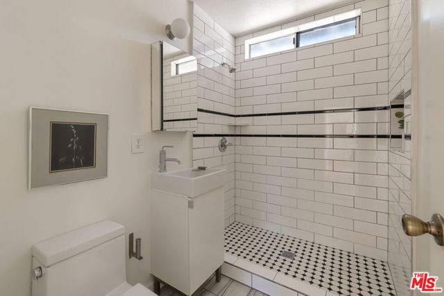 1428 El Paso Drive, Los Angeles, CA 90065
