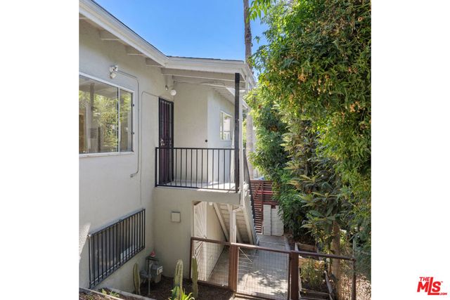 1428 El Paso Drive, Los Angeles, CA 90065