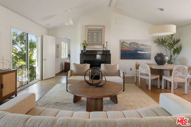 1428 El Paso Drive, Los Angeles, CA 90065