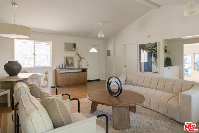 1428 El Paso Drive, Los Angeles, CA 90065