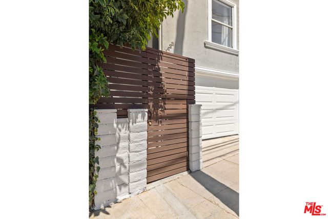 1428 El Paso Drive, Los Angeles, CA 90065