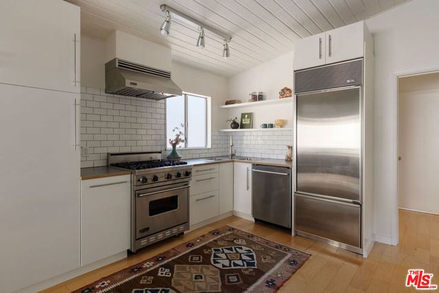 1428 El Paso Drive, Los Angeles, CA 90065