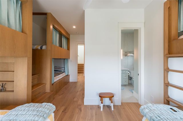 1311 Oahu Drive, Tiki Island, TX 77554