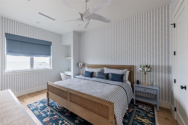 1311 Oahu Drive, Tiki Island, TX 77554