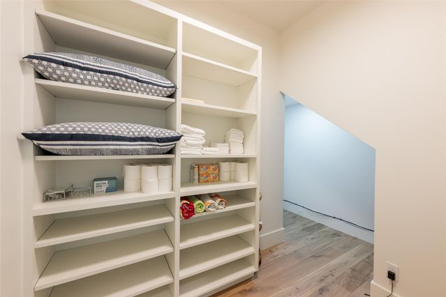 1311 Oahu Drive, Tiki Island, TX 77554