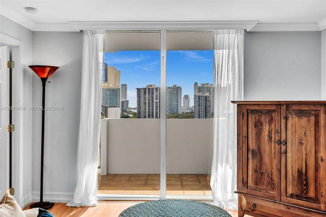 2750 NE 183rd Street 1801, Aventura, FL 33160