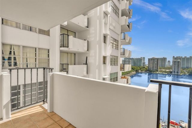 2750 NE 183rd Street 1801, Aventura, FL 33160