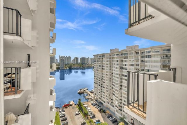 2750 NE 183rd Street 1801, Aventura, FL 33160