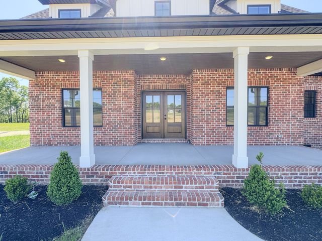 55 Crenshaw Rd, Hartsville, TN 37074